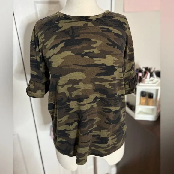 Miss Me Camouflage Short Sleeve Tee - Picture 1 of 6